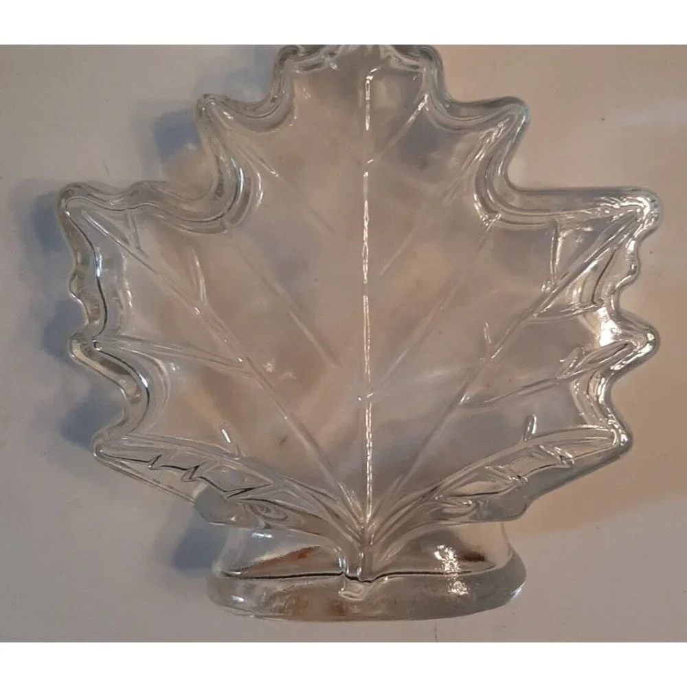 Canadian Maple Leaf Shape Clear Glass Syrup Bottle with Lid Embossed Empty - Picture 2 of 7
